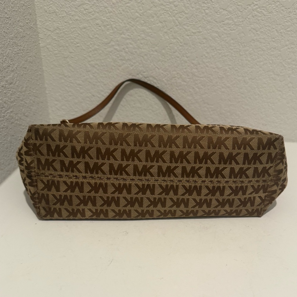 MICHAEL KORS Jet Set East West Signature Monogram Logo Chain Tote Bag Tan Brown - Picture 10 of 15